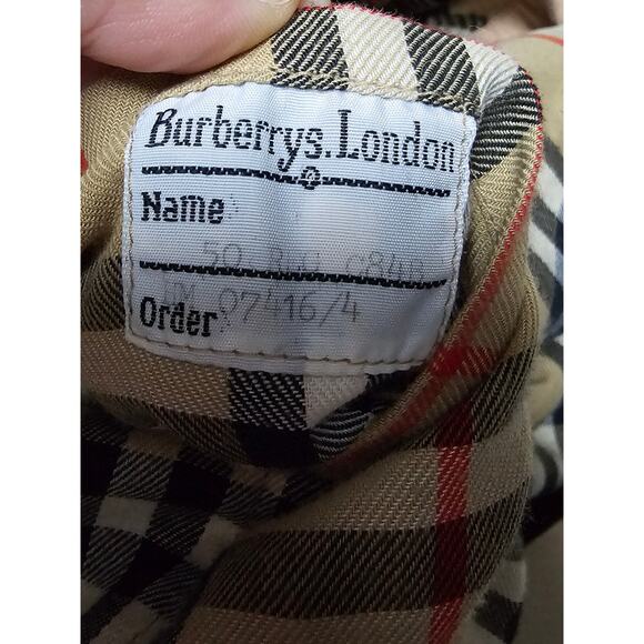 Vintage Burberrys London Burberry trench coat wool liner and collar size 50 reg - Picture 16 of 16